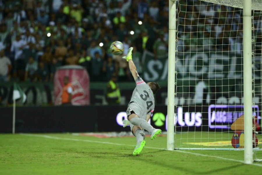 Armani fue decisivo atajando en Atlético Nacional en estas definiciones Armani fue decisivo atajando en Atlético Nacional en estas definiciones