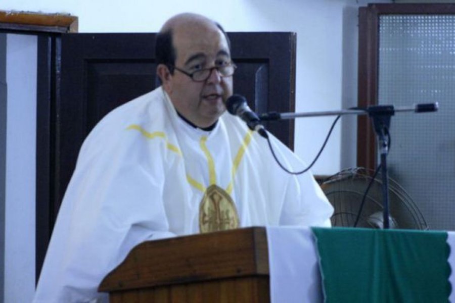 Padre Julián Cueva Padre Julián Cueva