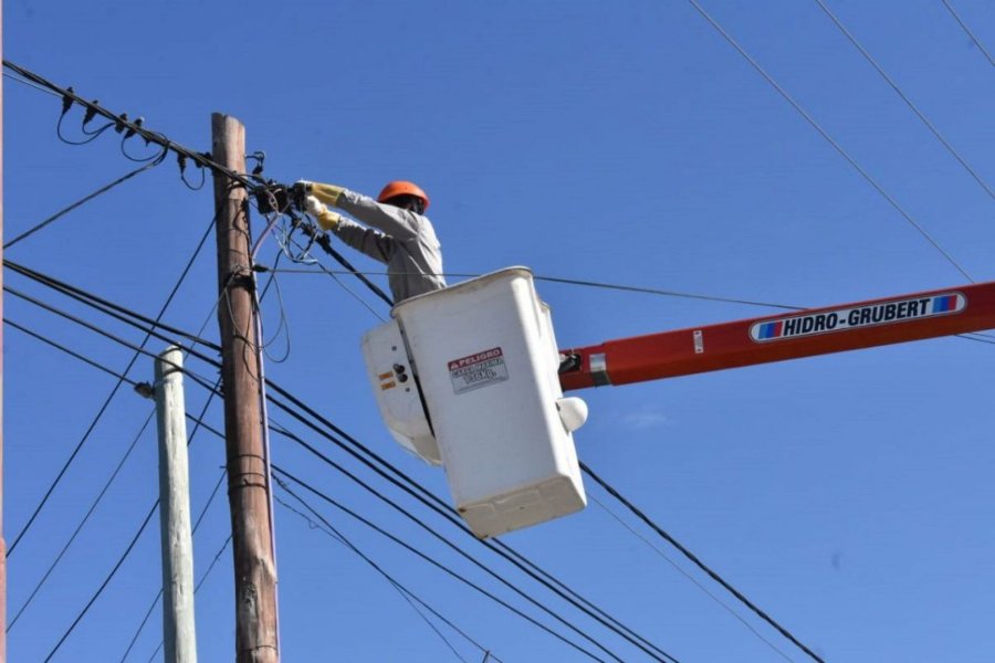 Dirección de Electricidad de la Municipalidad de la Capital Dirección de Electricidad de la Municipalidad de la Capital