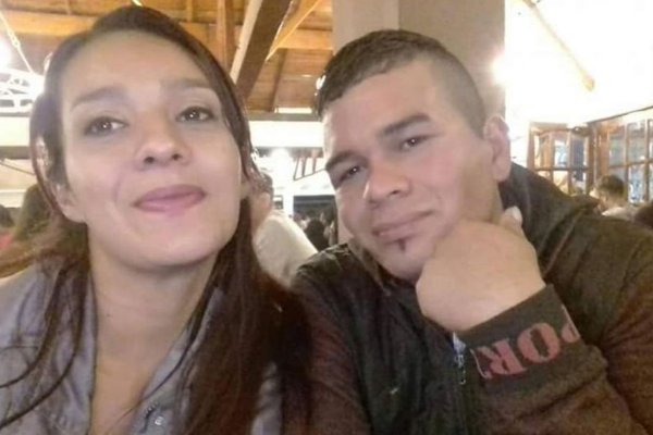 "Por favor papi, no mates a mamá": Le dio 18 puñaladas a su ex, frente