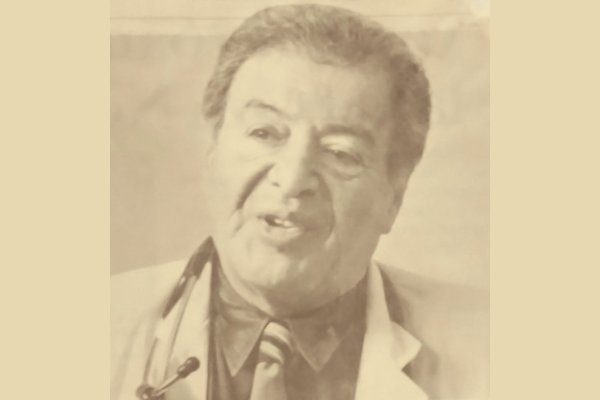Gustavo Adolfo Chazarreta, basquetbolista, médico y folclorista