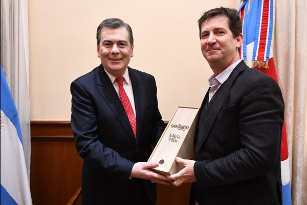 El gobernador Zamora recibió al director de Cepal Argentina