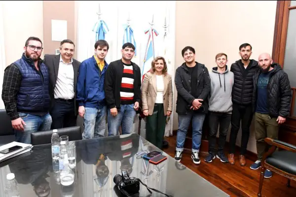 La intendente Fuentes recibió en el salón de acuerdos a organizadores de la Liga de Mini Football Argentina