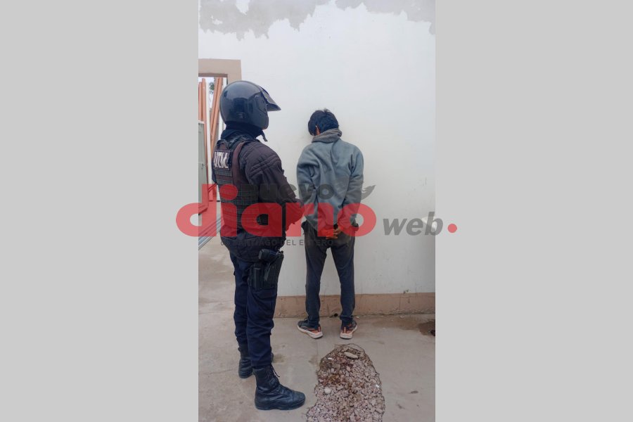 Fue alojado en sede policial. Fue alojado en sede policial.