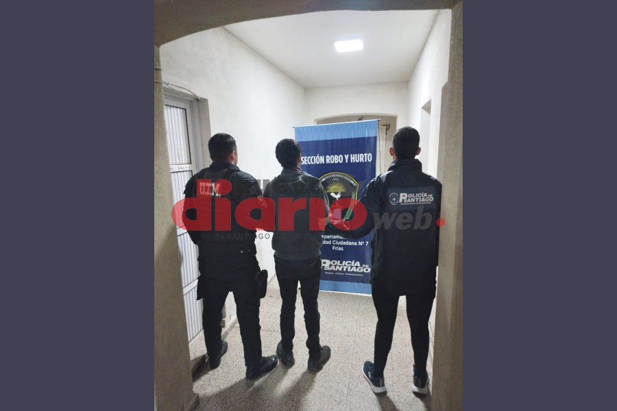 Fue acusado de robo calificado. Fue acusado de robo calificado.