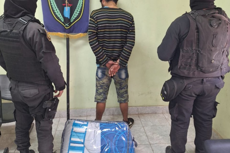 Fue alojado en sede de la Comisaría 59. Fue alojado en sede de la Comisaría 59.
