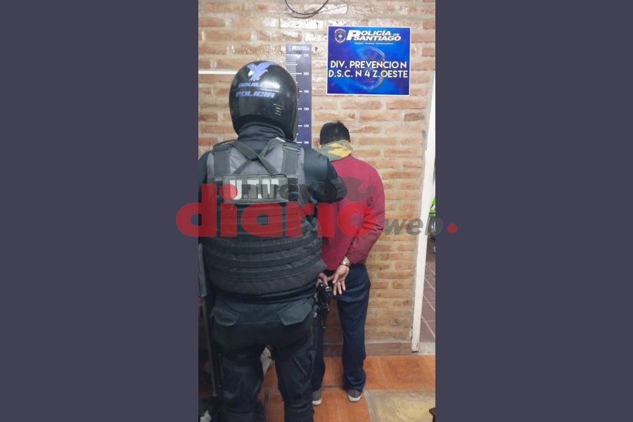 Fue alojado en sede policial. Fue alojado en sede policial.