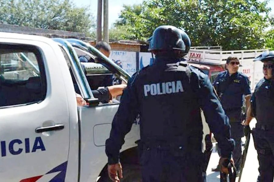 Fue alojado en sede policial. Fue alojado en sede policial.
