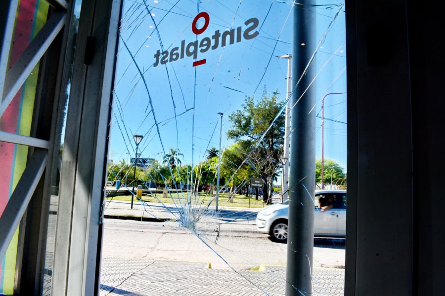 Se analizan los videos de las cámaras de seguridad Se analizan los videos de las cámaras de seguridad