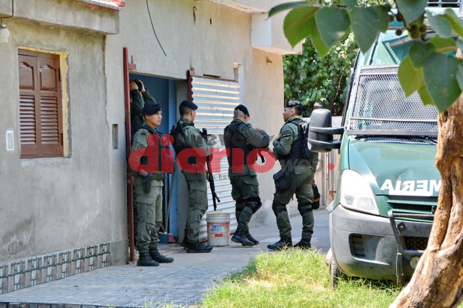 Allanamiento en el Bº Gas del Estado.
