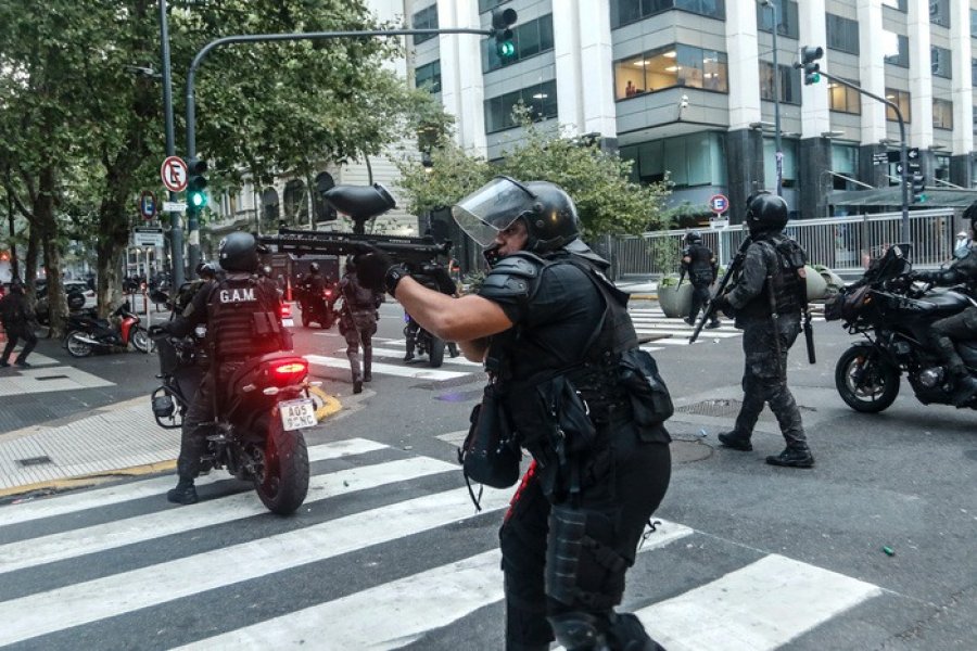 Página 12 Página 12