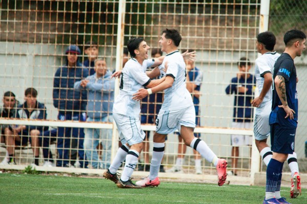 Los juveniles de Centra Córdoba destacaron ante Independiente Rivadavia de Mendoza
