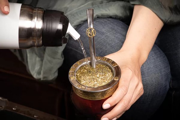Cómo elegir la mejor yerba para el mate y transformarte en un cebador 