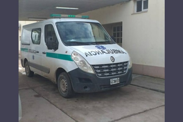 Salvaje agresión en Añatuya: dos cuñadas golpearon a una madre en la puerta del Jardín
