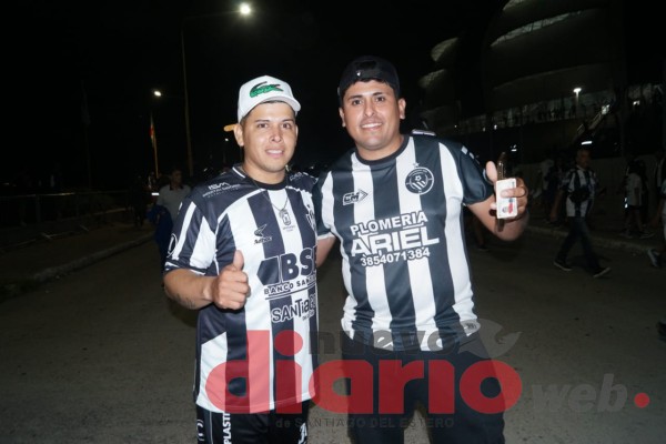 En imágenes: los hinchas de Central Córdoba ingresan al Madre de Ciudades