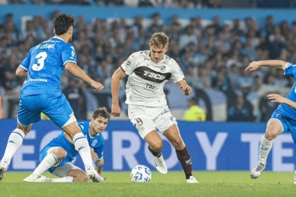 Racing y Platense se juegan el pase a cuartos en el Cilindro de Avellaneda