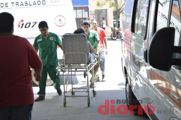 Joven motociclista de 24 años fue hospitalizado de urgencia tras chocar un remís