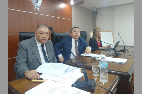 Piden condenarlo por amenazar a su expareja y violar a su hija de 12 años