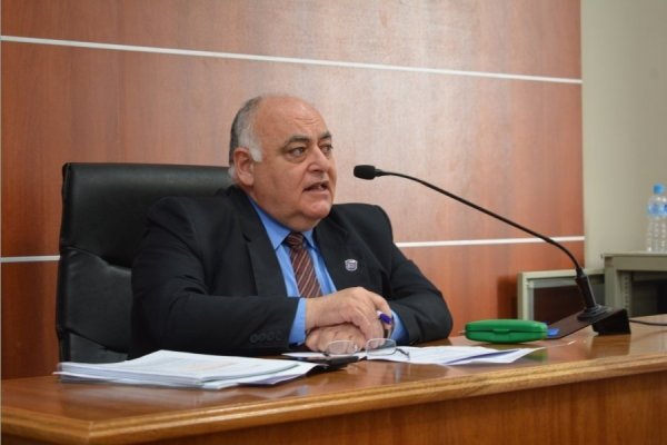 Traspié judicial para dos 