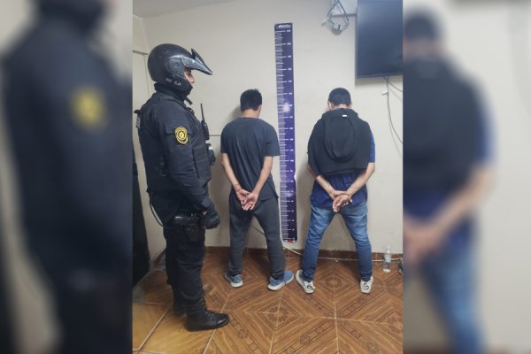 Intentaban cometer un ilícito cerca de la universidad y fueron detenidos tras ser detectados por cámaras