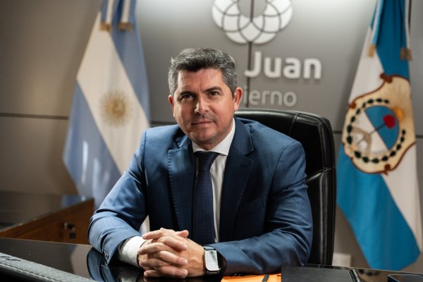 El gobernador de San Juan se sumó a las denuncias a la cantante santiagueña