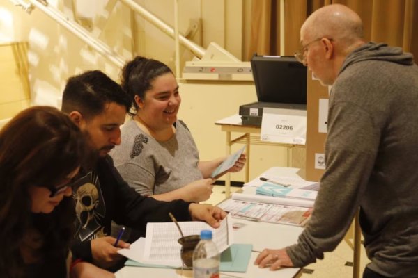 Las elecciones porteñas tuvieron la participación más baja en las últimas décadas: votó el 53,2% del padrón
