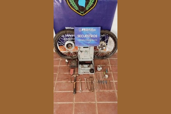 Recuperan bienes robados en operativos realizados en Capital y La Banda