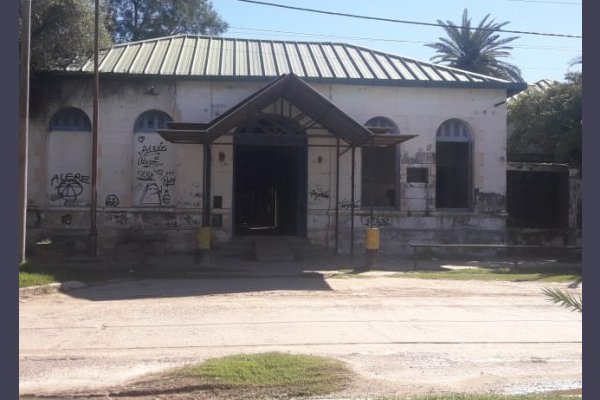 Sátiro mostró sus partes íntimas a una joven de 20 años y se ocultó en una casa abandonada