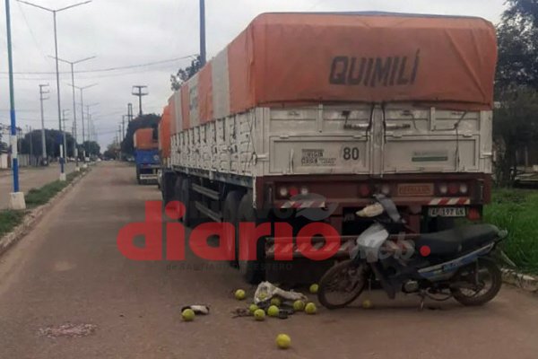 Conmoción por la muerte de un motociclista en brutal choque con un camión