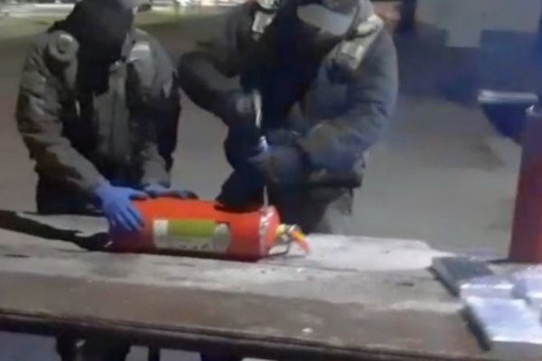 Tucumán: Un ciudadano rellenó dos matafuegos con 12 kilos de cocaína y quedó detenido