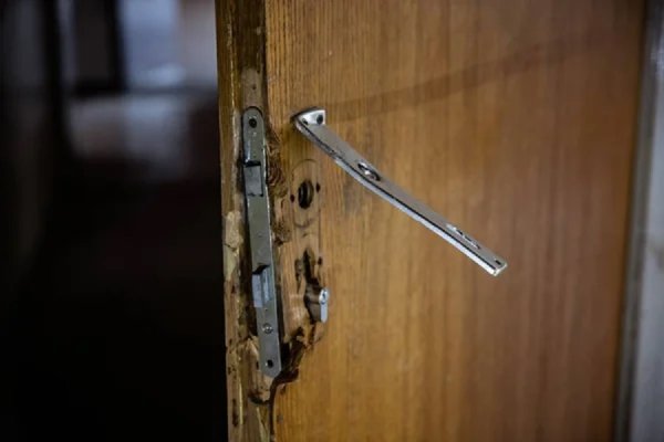 Ladrones ingresaron a parroquia y robaron hasta los manteles