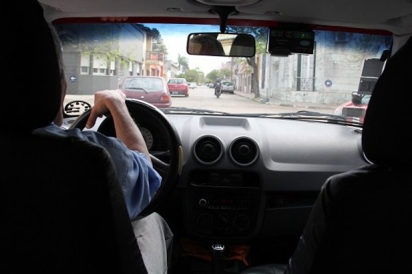 Fingió ser pasajero para hacerle vivir un infierno a un remisero