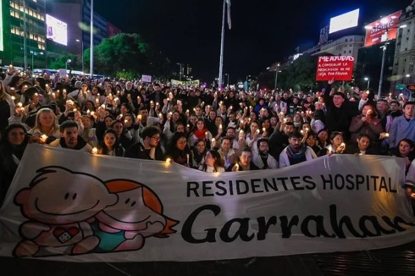 Convocan a paro y marcha en el Garrahan y el Gobierno llama a los gremios