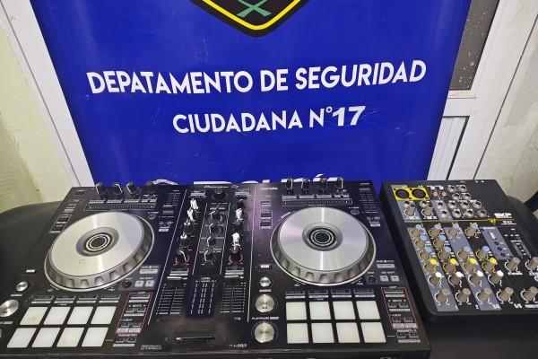 Recuperan consola de sonido robada a un DJ del Barrio Borges