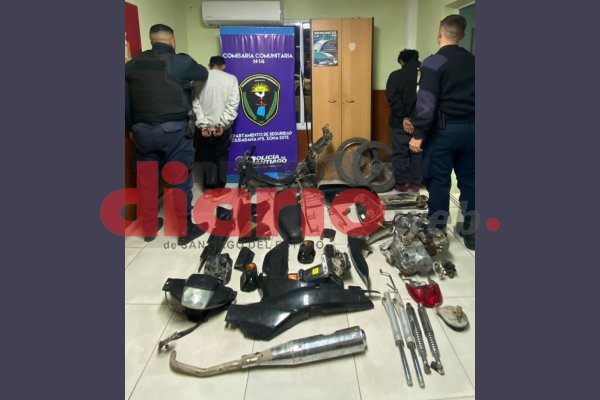 Fue a comprar al kiosco, dejó la moto en la vereda: dos sujetos se la llevaron, la desarmaron, la vendieron y terminaron presos
