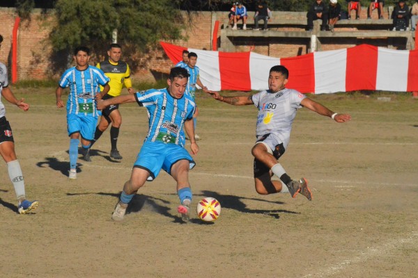 Agua y Energía logró su primera victoria en el Apertura