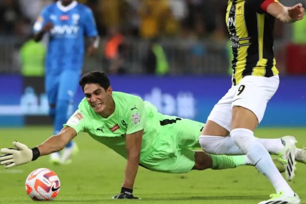 Fanático de River y figura del Mundial 2022: quién es Bono, el arquero que le atajó un penal al Real Madrid