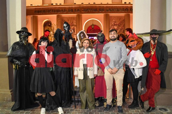 La intendente Fuentes presentó la editorial municipal y una nueva edición de La Bibliodera