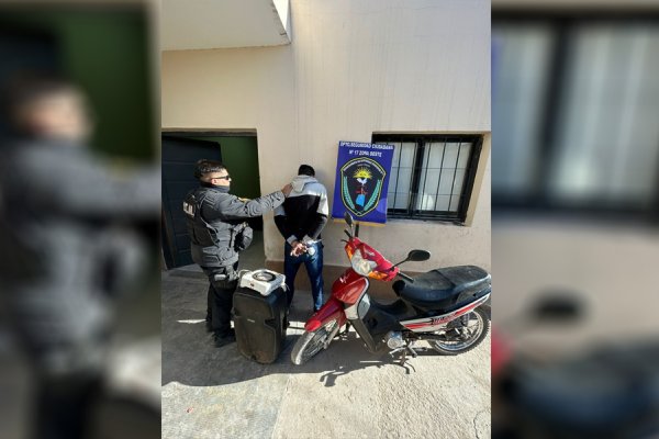 Detienen a un hombre armado tras intentar huir de un control policial en B° Belén