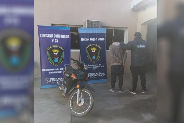 Cayó sospechoso de robo en Frías: la Policía recuperó una motocicleta sustraída