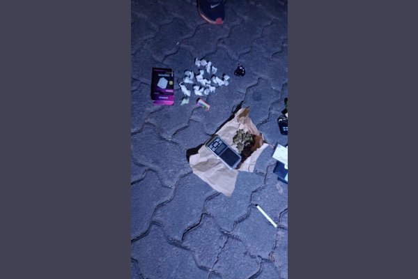 Lo detuvieron a un joven con marihuana y balanza de precisión
