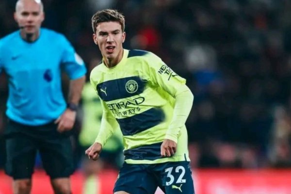 Máximo Perrone deja el Manchester City y es nuevo refuerzo del Como