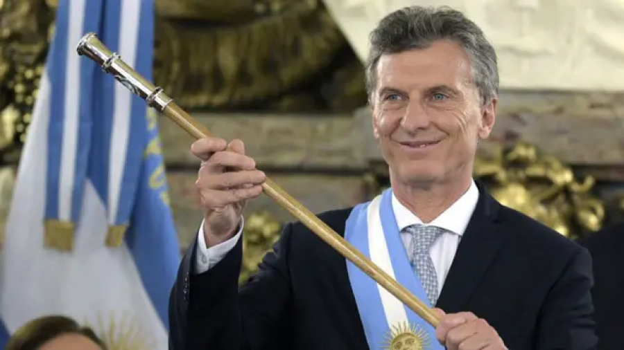 Mauricio Macri endeud&oacute; al pa&iacute;s sin aprobaci&oacute;n del Congreso.